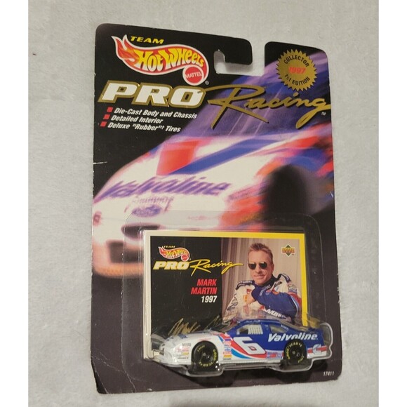 Hot Wheels Pro Racing #6 Mark Martin Hot Wheels with Collector Card 1997 - Picture 2 of 5
